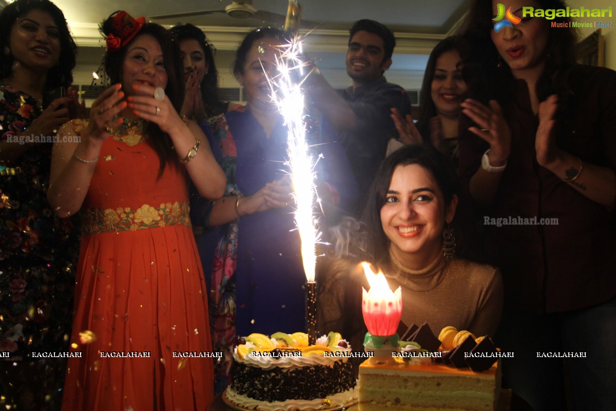 Neetika Singh Birthday Bash