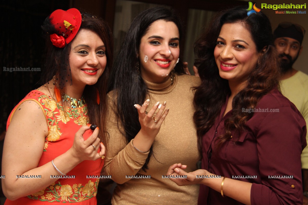 Neetika Singh Birthday Bash