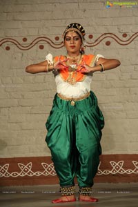 Kuchipudi Dance Performance