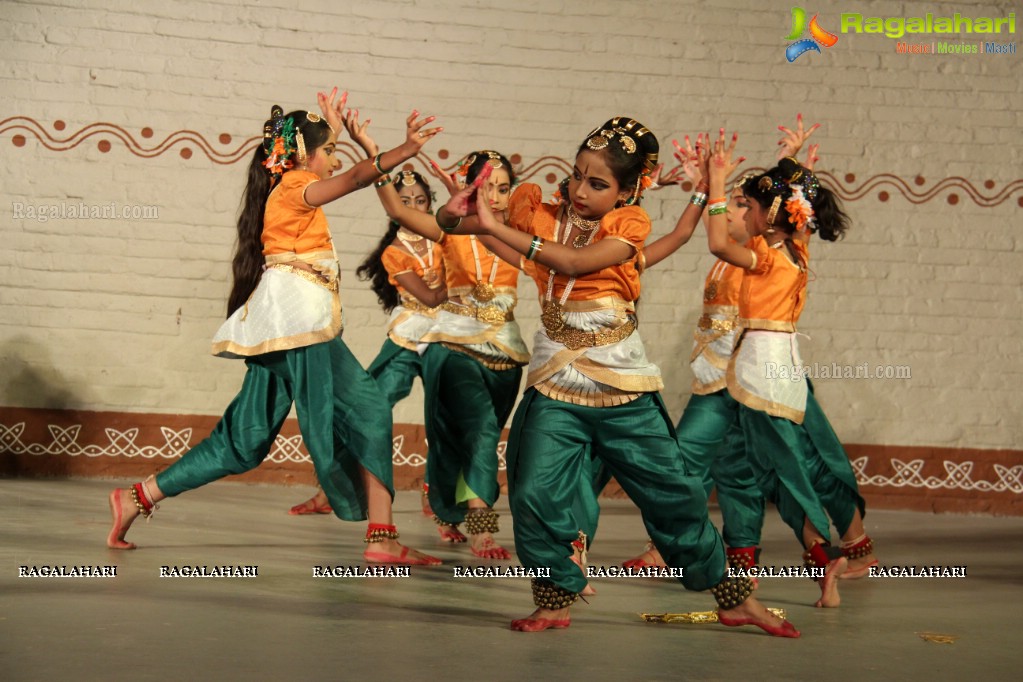 Kuchipudi Dance Performance by Geetha Madhuri, Bikshapathi, Girija Kishore and Koka Vijayalaxmi at Shilparamam, Hyderabad