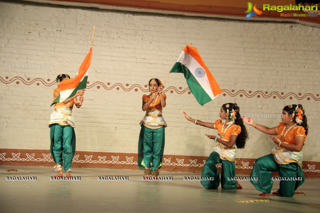 Kuchipudi Dance Performance by Geetha Madhuri, Bikshapathi, Girija Kishore and Koka Vijayalaxmi at Shilparamam, Hyderabad