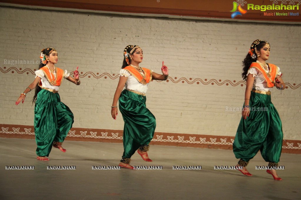 Kuchipudi Dance Performance by Geetha Madhuri, Bikshapathi, Girija Kishore and Koka Vijayalaxmi at Shilparamam, Hyderabad