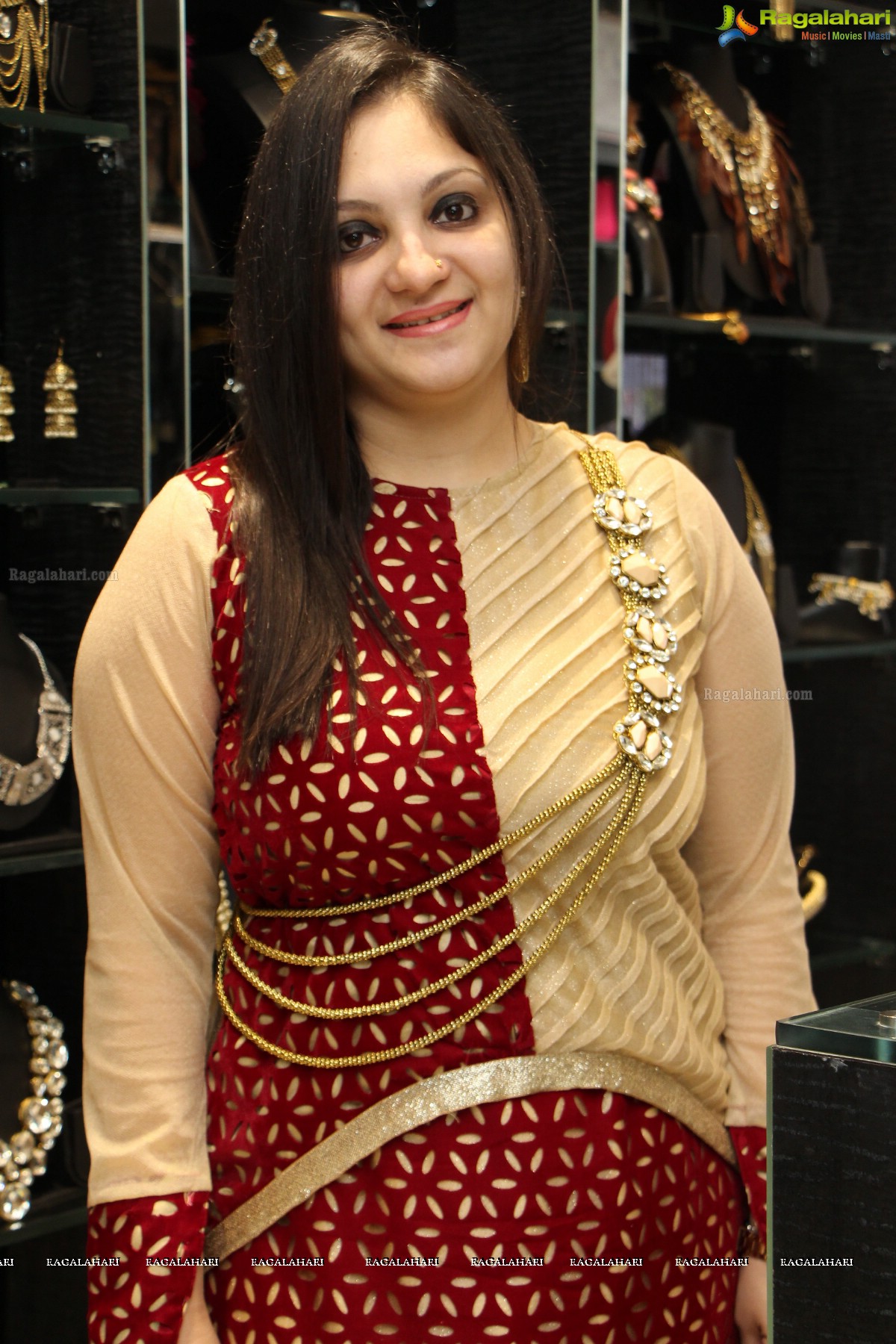 Sparks N Sizzles-The Art Of Gems, Jewels N Clothing Store Launch at Banjara Hills, Hyderabad