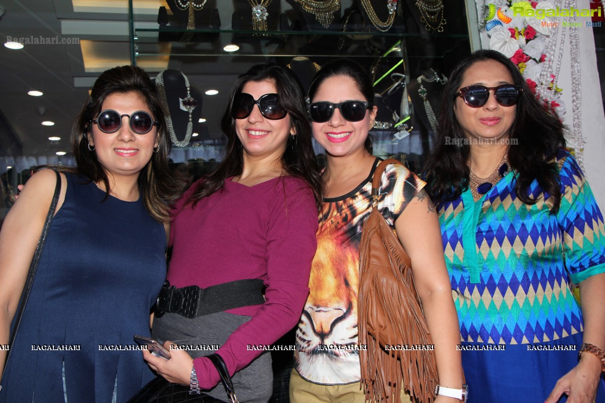 Sparks N Sizzles-The Art Of Gems, Jewels N Clothing Store Launch at Banjara Hills, Hyderabad