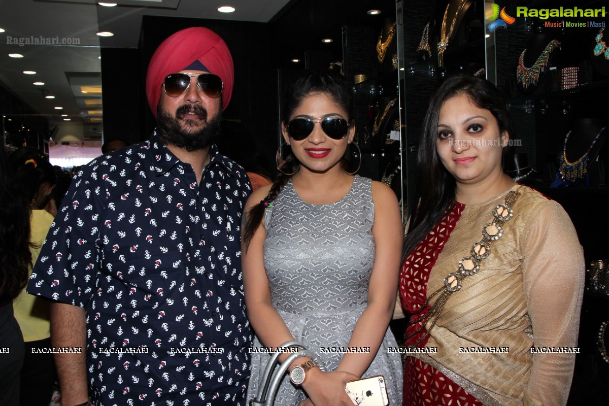 Sparks N Sizzles-The Art Of Gems, Jewels N Clothing Store Launch at Banjara Hills, Hyderabad