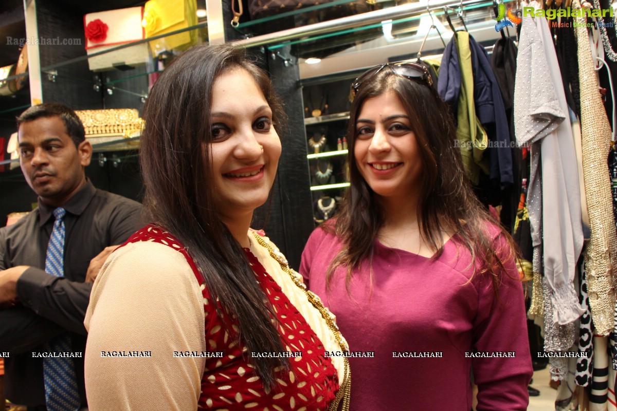 Sparks N Sizzles-The Art Of Gems, Jewels N Clothing Store Launch at Banjara Hills, Hyderabad