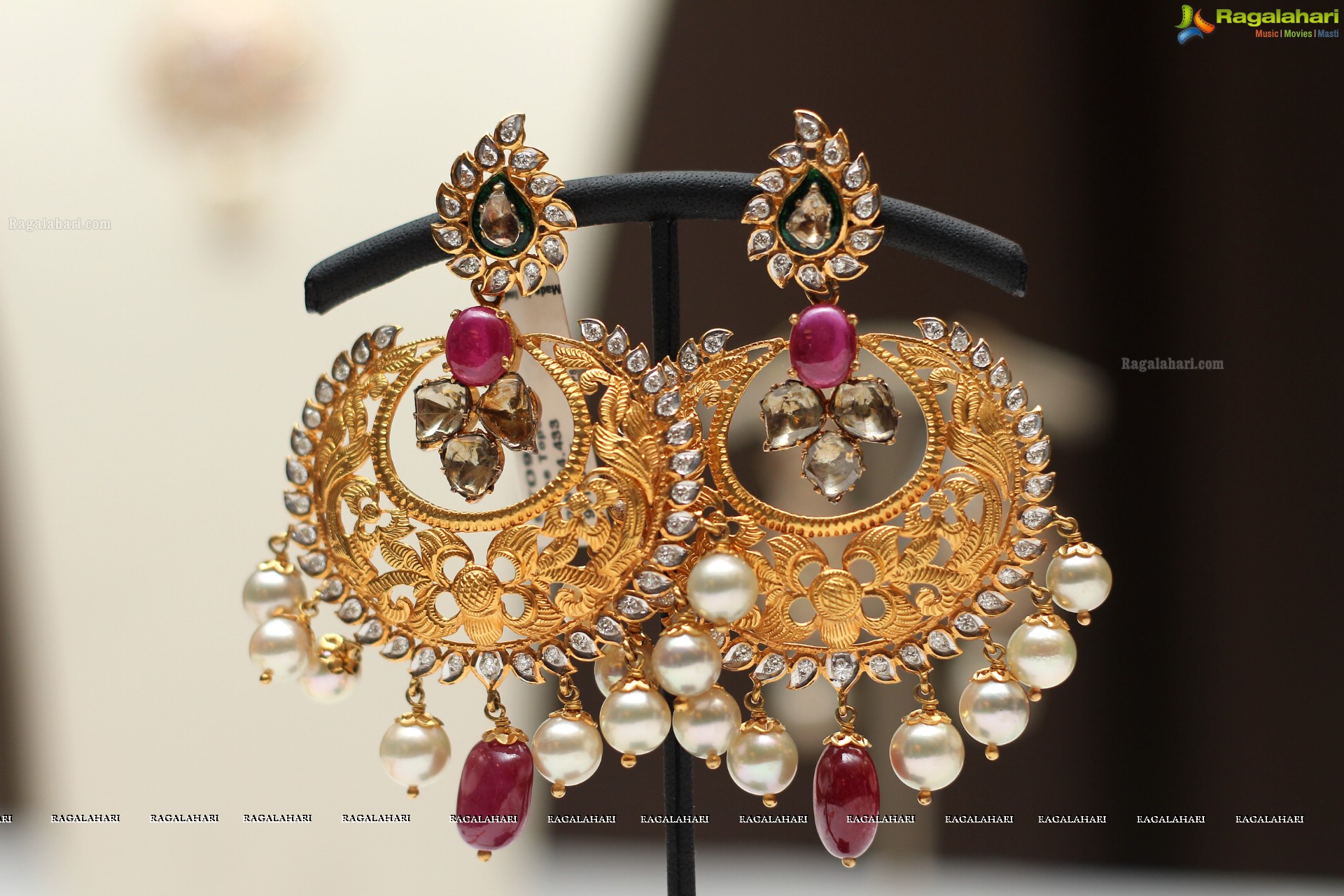 Sri Krishna Jewellers Diamond Jewellery Collection 2015 (High Definition)