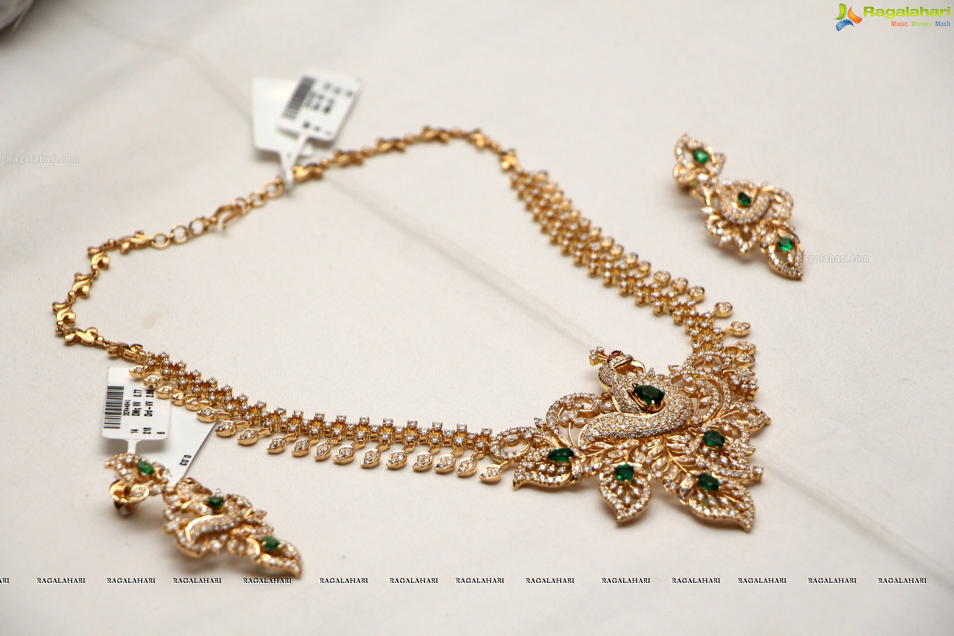 Sri Krishna Jewellers Diamond Jewellery Collection 2015 (High Definition)