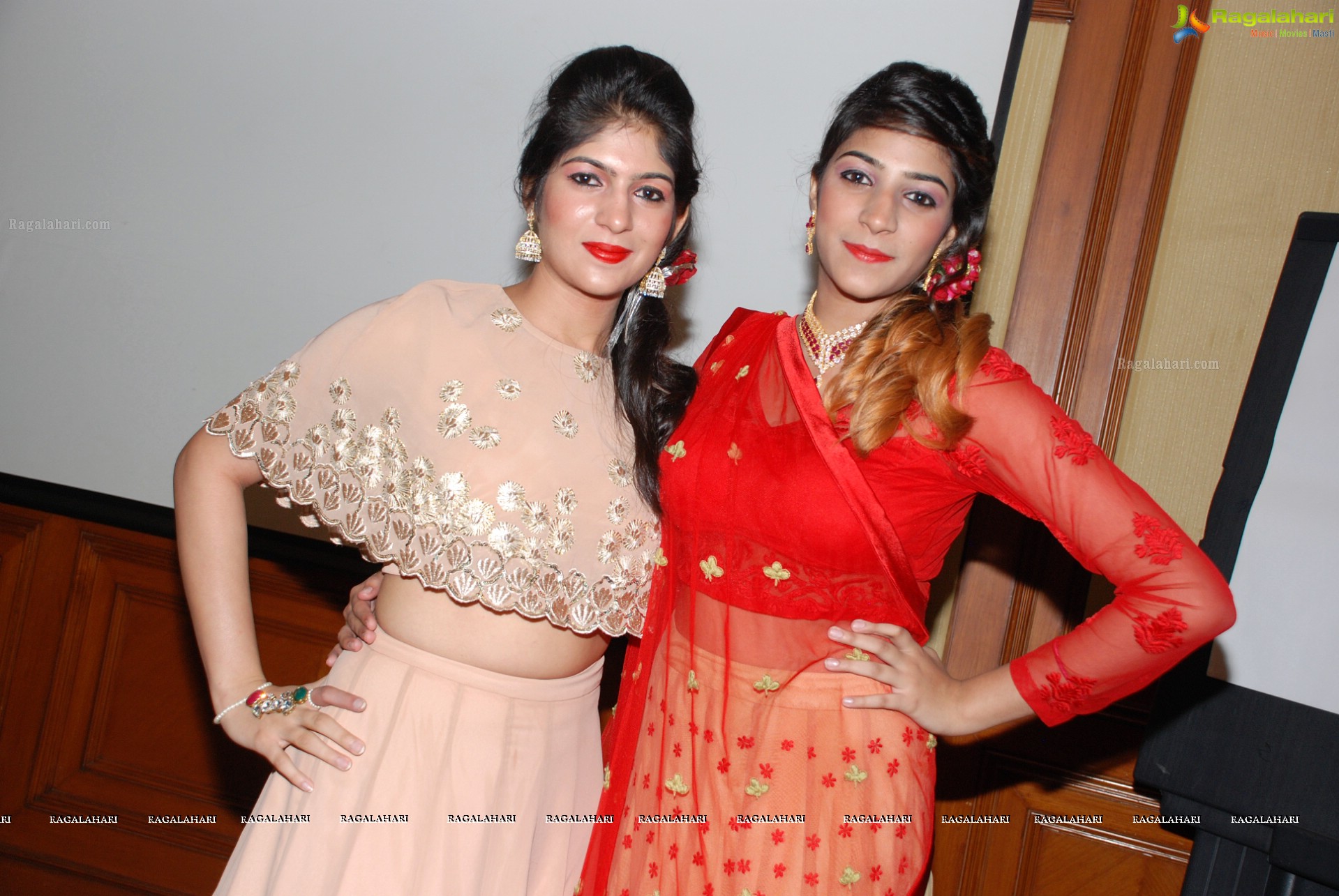 Grand Tambola and Fashion Show by Deepshikha Mahila Club at Hydermahal, ITC Kakatiya, Hyderabad