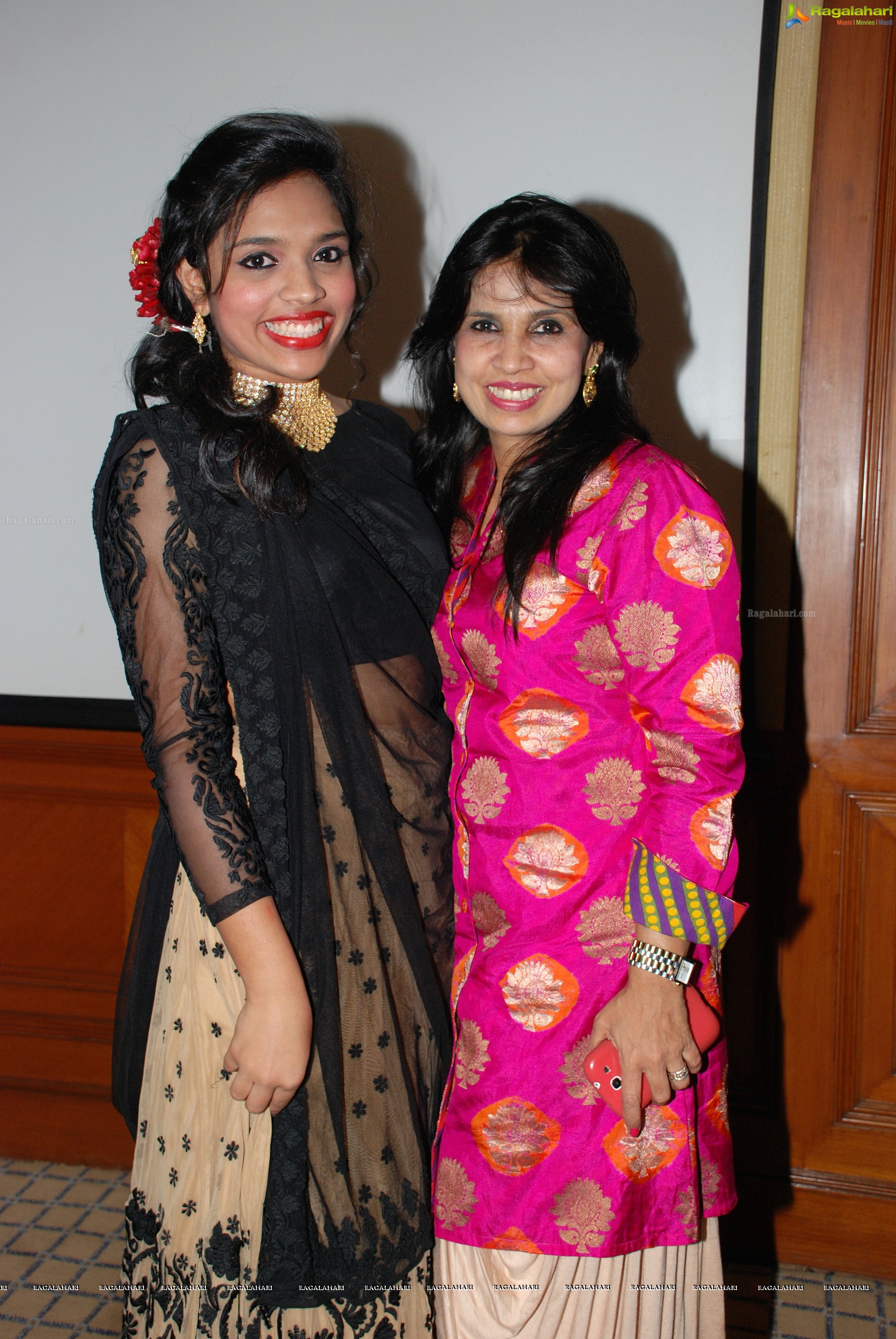 Grand Tambola and Fashion Show by Deepshikha Mahila Club at Hydermahal, ITC Kakatiya, Hyderabad