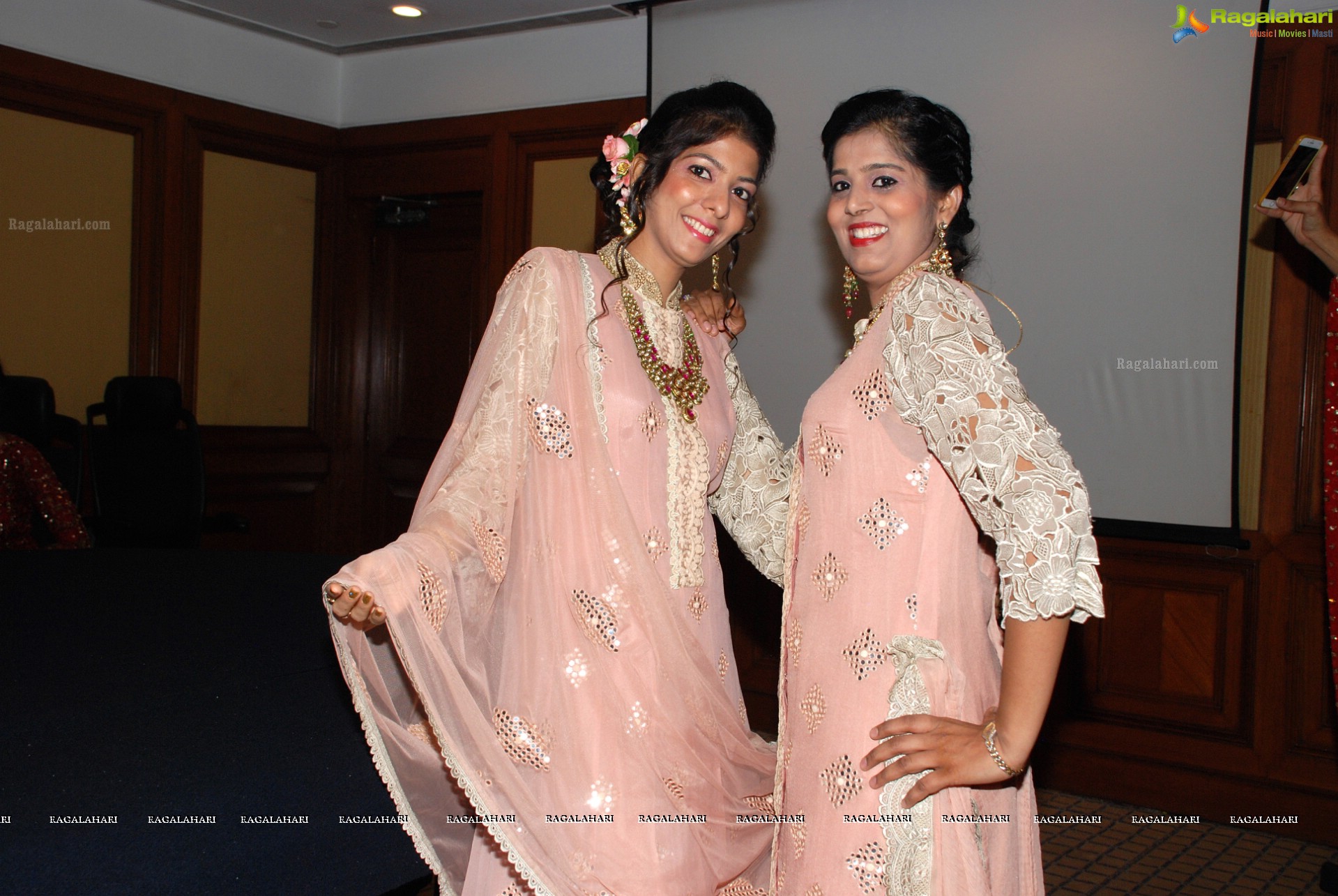 Grand Tambola and Fashion Show by Deepshikha Mahila Club at Hydermahal, ITC Kakatiya, Hyderabad