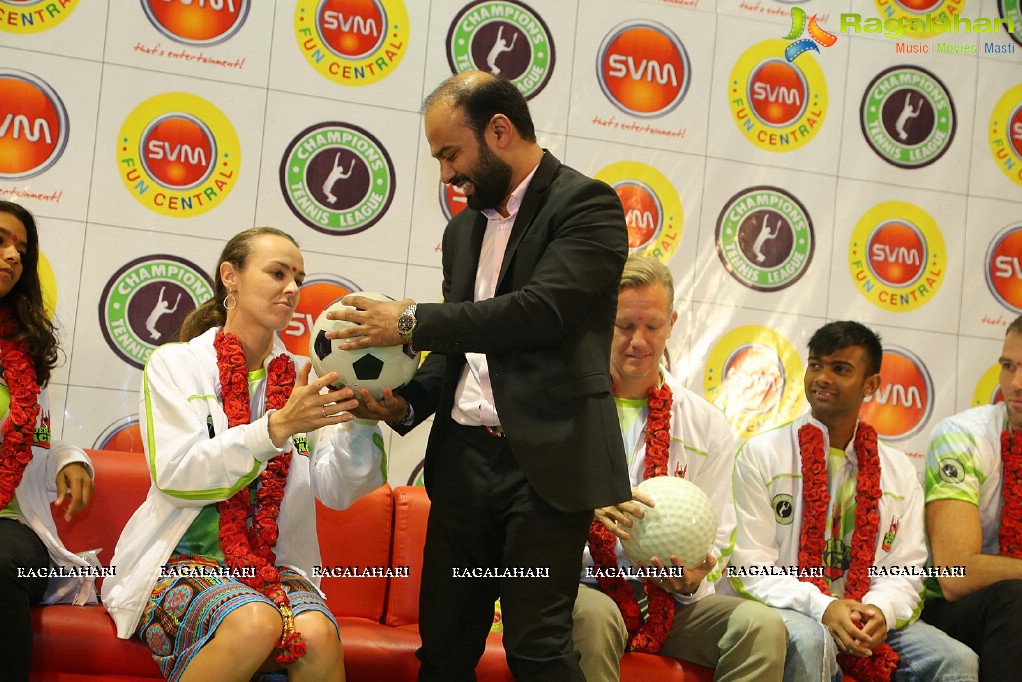 International Tennis Players Martin Hingis, Reina Schuttler visit SVM Gaming Zone, Sujana Mall, Kukatpally, Hyderabad