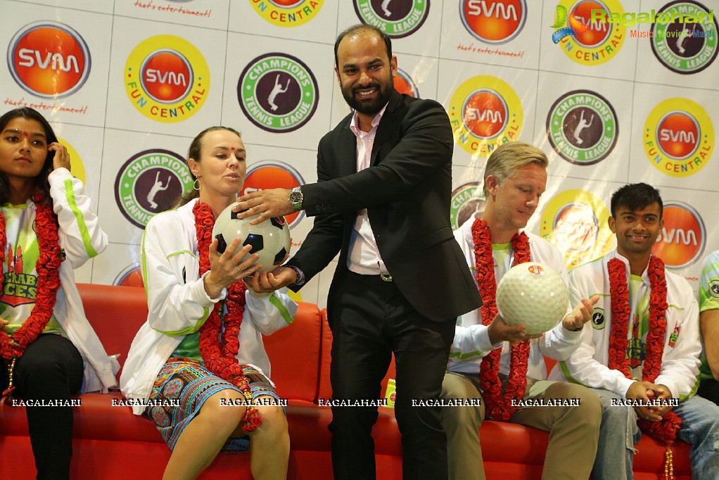 International Tennis Players Martin Hingis, Reina Schuttler visit SVM Gaming Zone, Sujana Mall, Kukatpally, Hyderabad