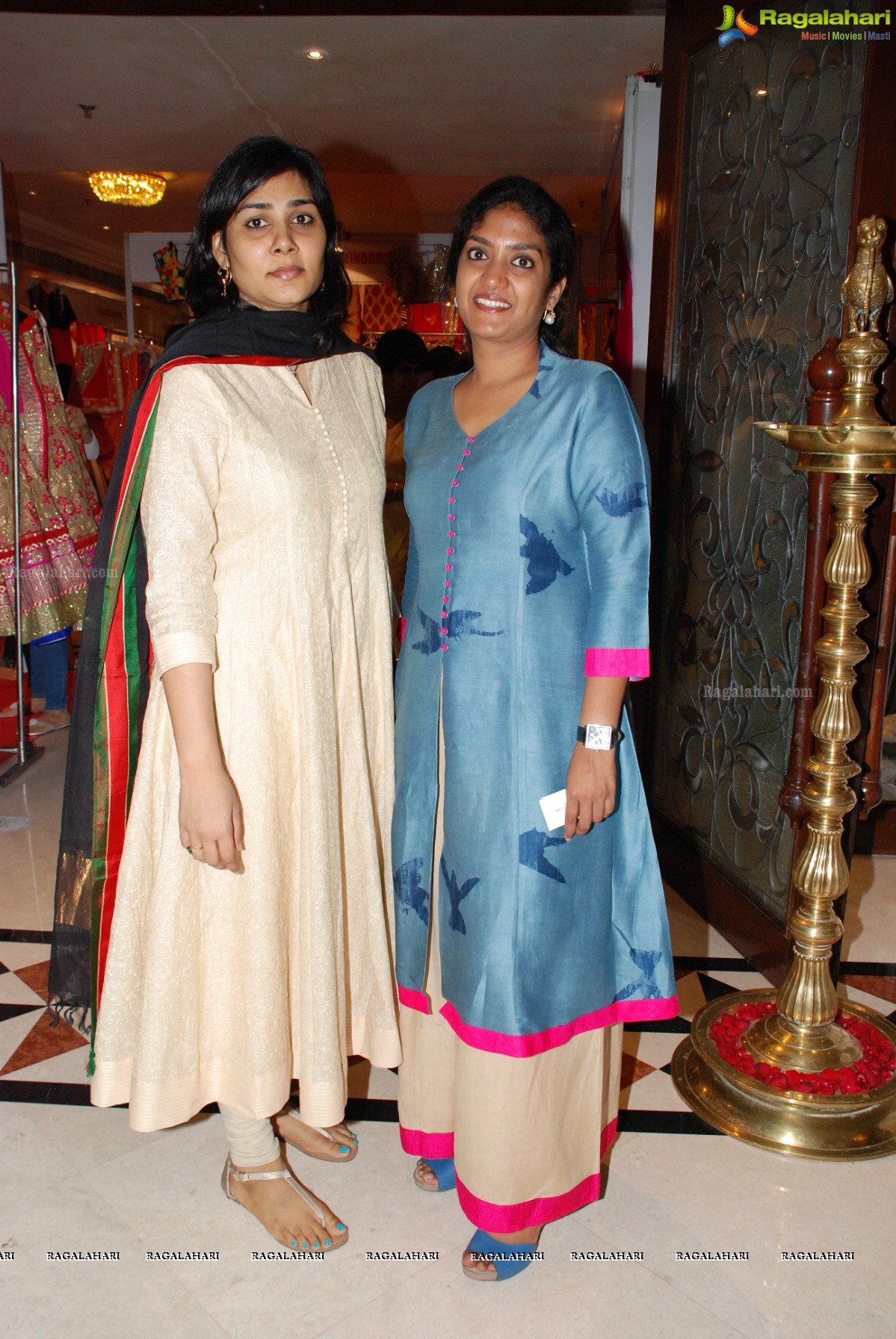 Yamini Bhaskar launches Trendz Vivah Collection at Taj Krishna, Hyderabad