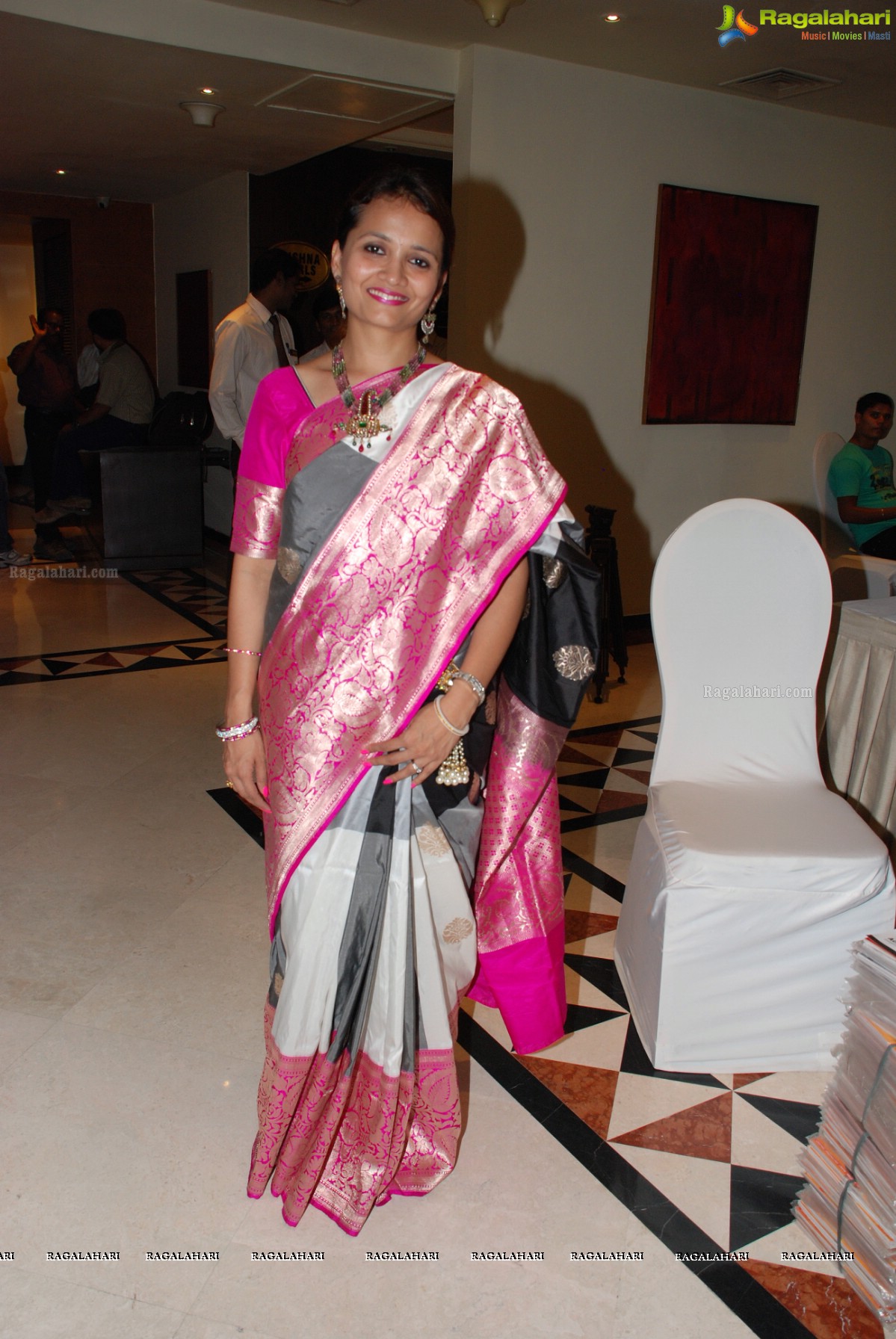 Yamini Bhaskar launches Trendz Vivah Collection at Taj Krishna, Hyderabad