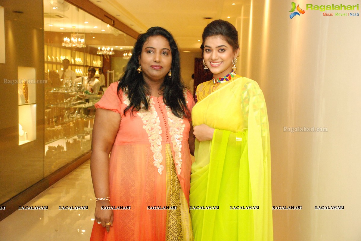 Yamini Bhaskar launches Trendz Vivah Collection at Taj Krishna, Hyderabad