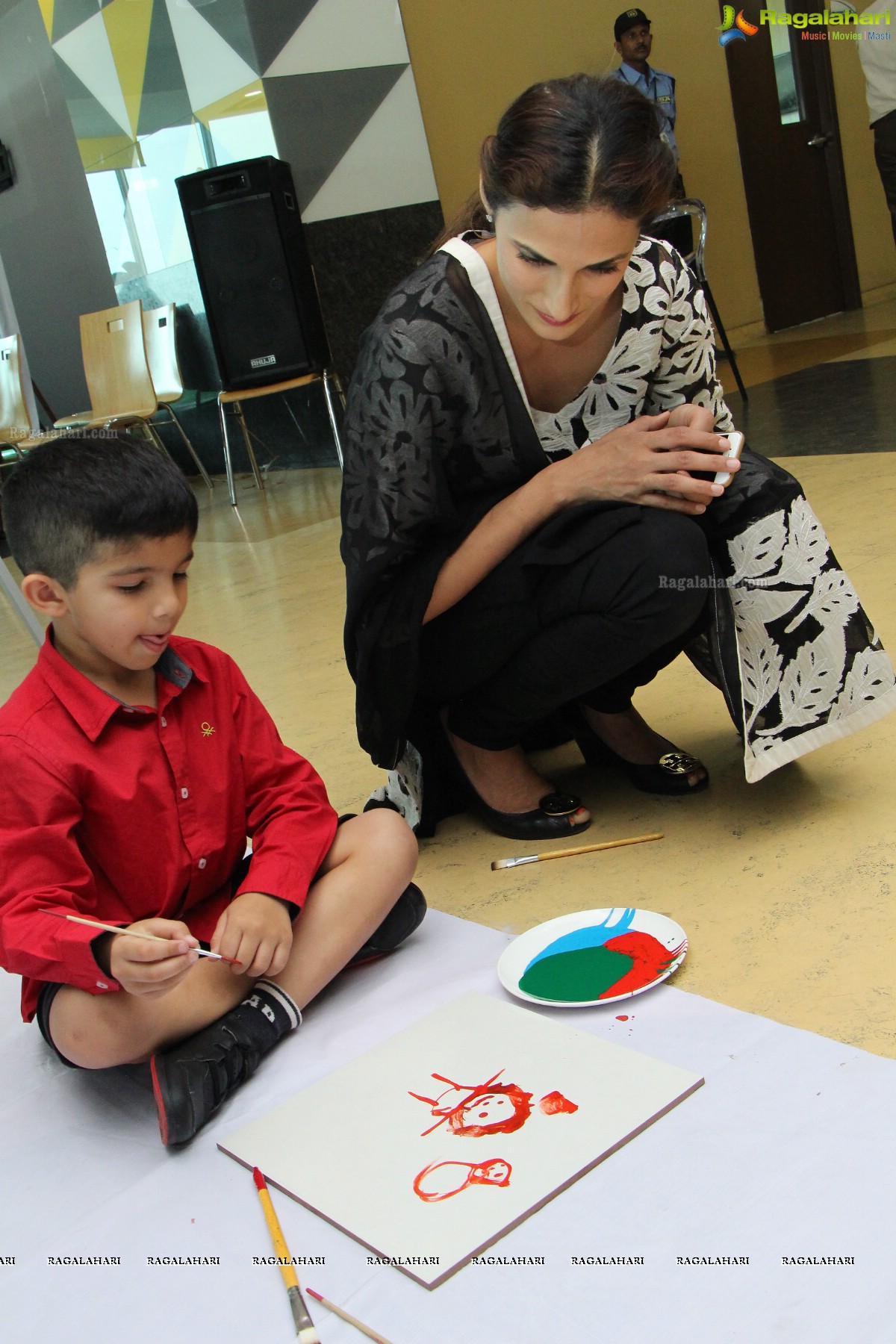 Shilpa Reddy, Nani, Vidya Nirvana Manchu at Children's Paintathon Event by Continental Hospitals