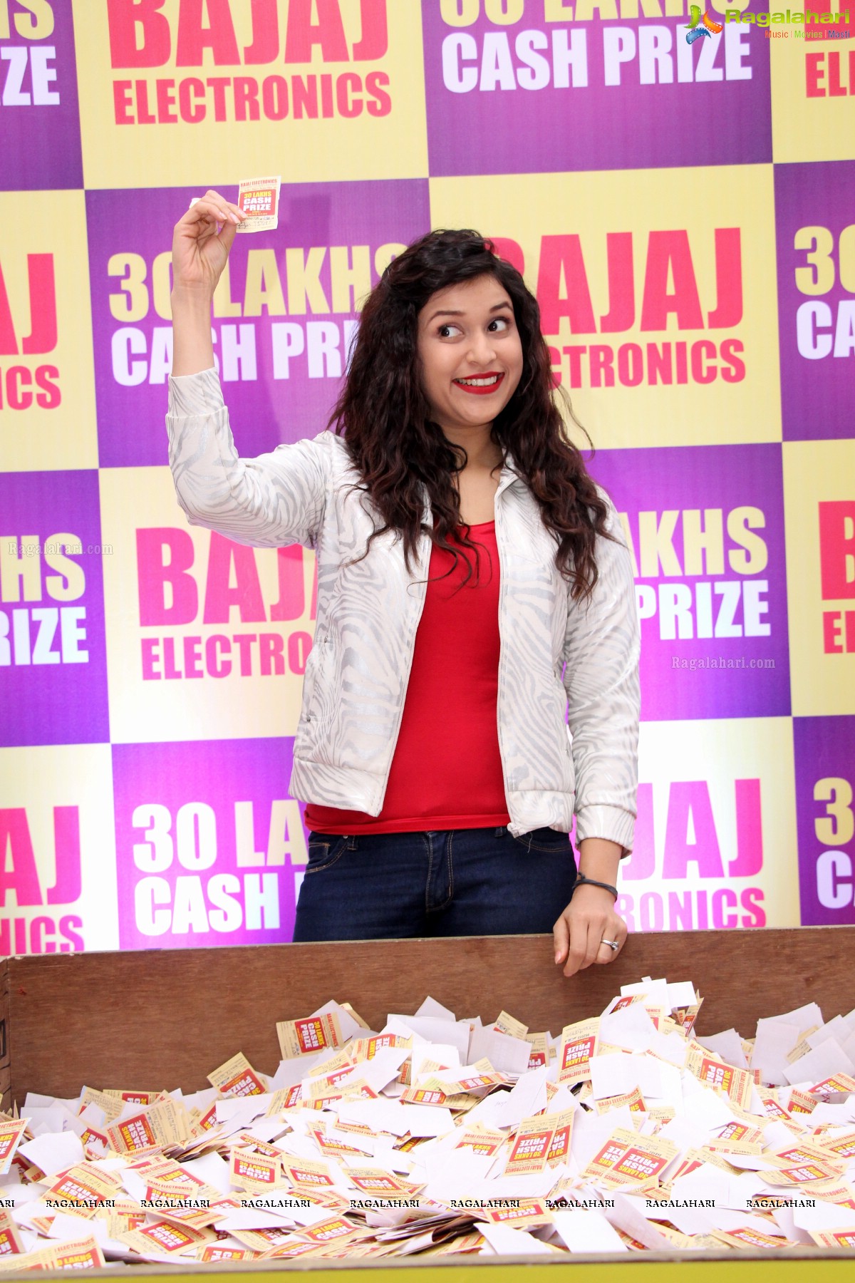 Mannara Chopra announces Bajaj Electronics Bumper Draw Winner of Rs. 30 Lakhs at Forum Sujana Mall, Hyderabad