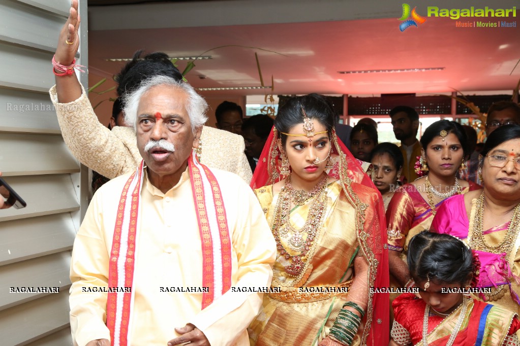 Bandaru Dattatreya Daughter Vijaya Laxmi Weds Jignesh Reddy at Gachibowli Stadium, Hyderabad