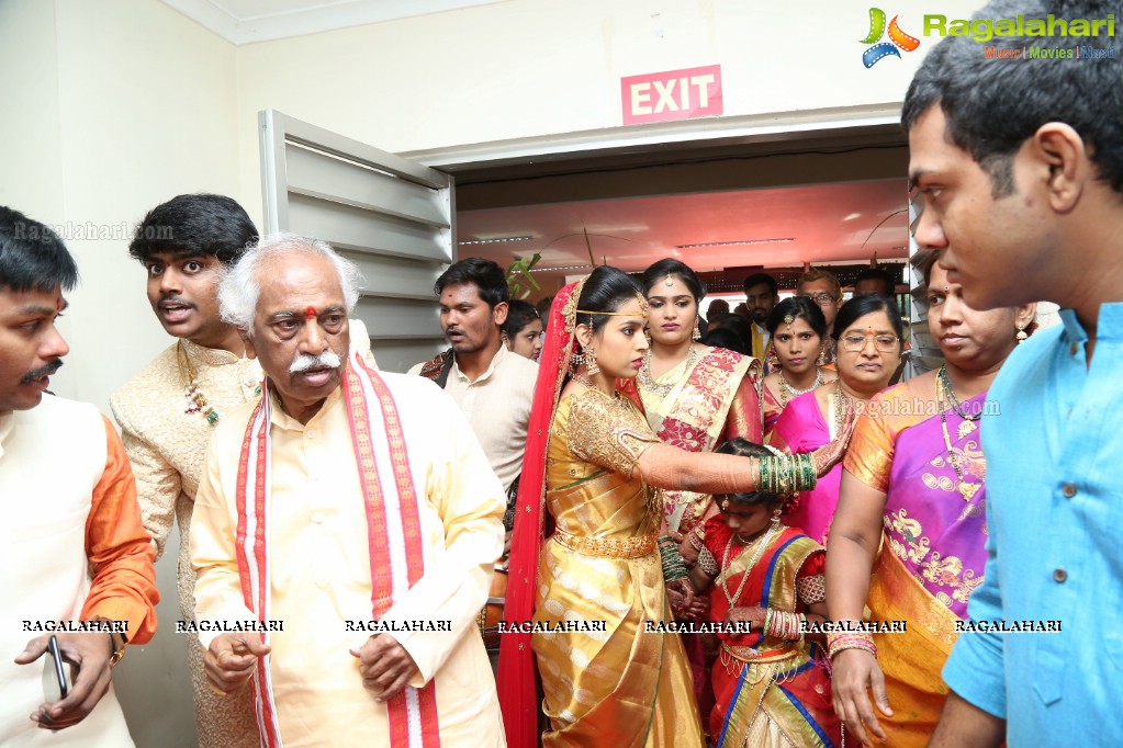 Bandaru Dattatreya Daughter Vijaya Laxmi Weds Jignesh Reddy at Gachibowli Stadium, Hyderabad