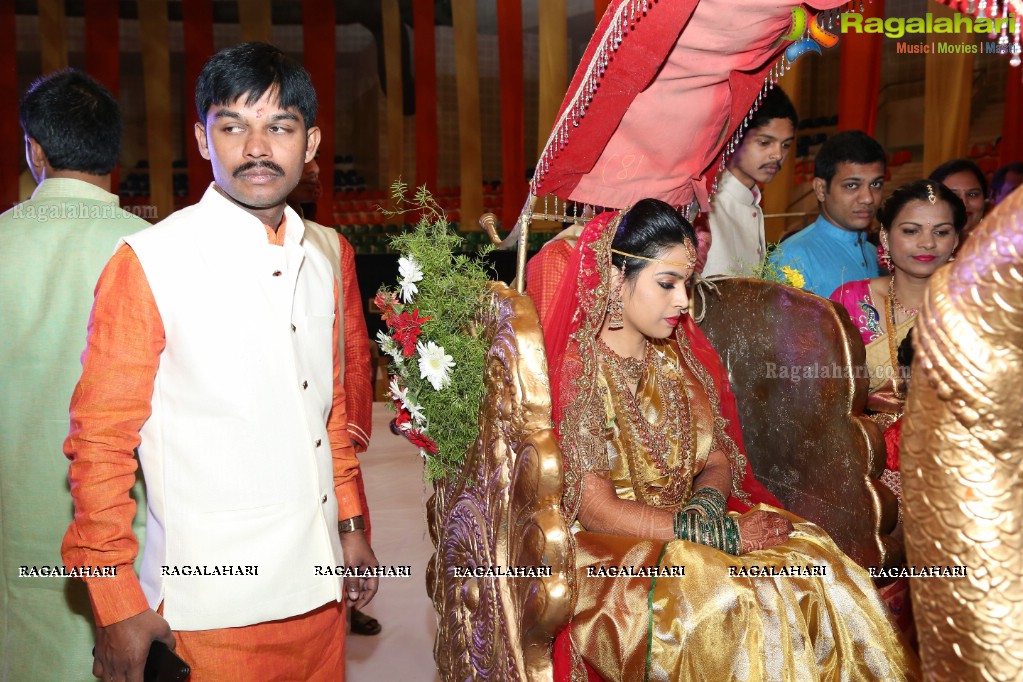 Bandaru Dattatreya Daughter Vijaya Laxmi Weds Jignesh Reddy at Gachibowli Stadium, Hyderabad