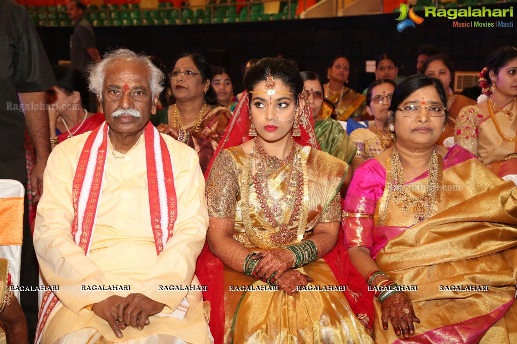 Bandaru Dattatreya Daughter Vijaya Laxmi Weds Jignesh Reddy at Gachibowli Stadium, Hyderabad