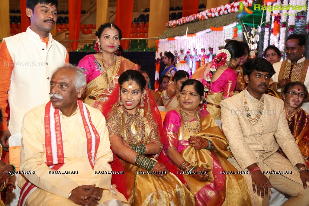 Bandaru Dattatreya Daughter Vijaya Laxmi Weds Jignesh Reddy at Gachibowli Stadium, Hyderabad