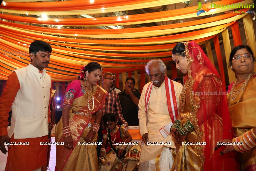 Bandaru Dattatreya Daughter Vijaya Laxmi Weds Jignesh Reddy at Gachibowli Stadium, Hyderabad