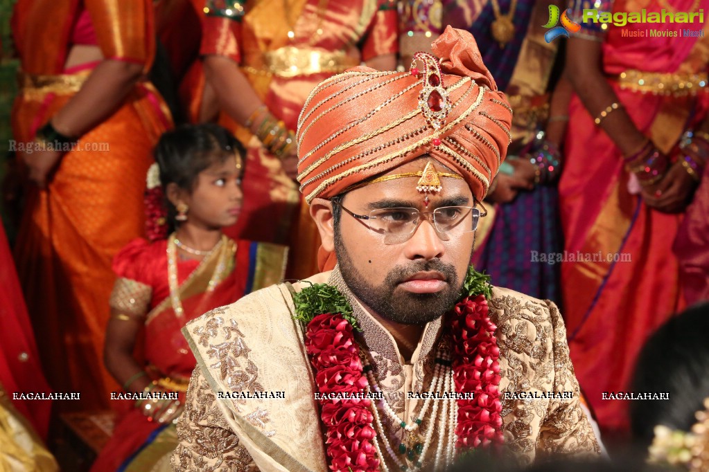 Bandaru Dattatreya Daughter Vijaya Laxmi Weds Jignesh Reddy at Gachibowli Stadium, Hyderabad