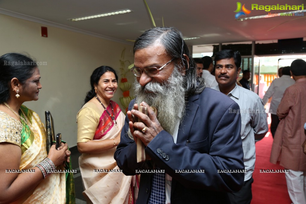 Bandaru Dattatreya Daughter Vijaya Laxmi Weds Jignesh Reddy at Gachibowli Stadium, Hyderabad