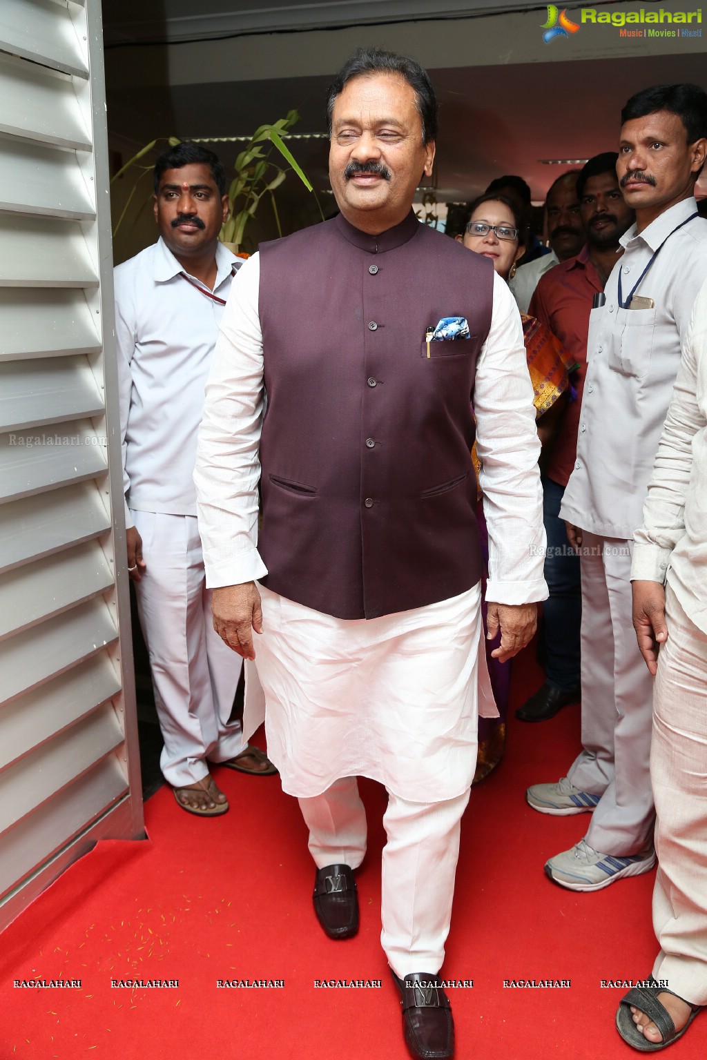 Bandaru Dattatreya Daughter Vijaya Laxmi Weds Jignesh Reddy at Gachibowli Stadium, Hyderabad