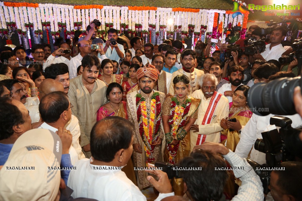 Bandaru Dattatreya Daughter Vijaya Laxmi Weds Jignesh Reddy at Gachibowli Stadium, Hyderabad