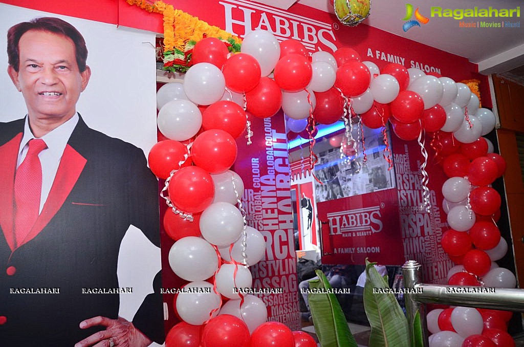 Pooja Sree launches Habib's Hair and Beauty Salon at Shivam Road, Tilak Nagar
