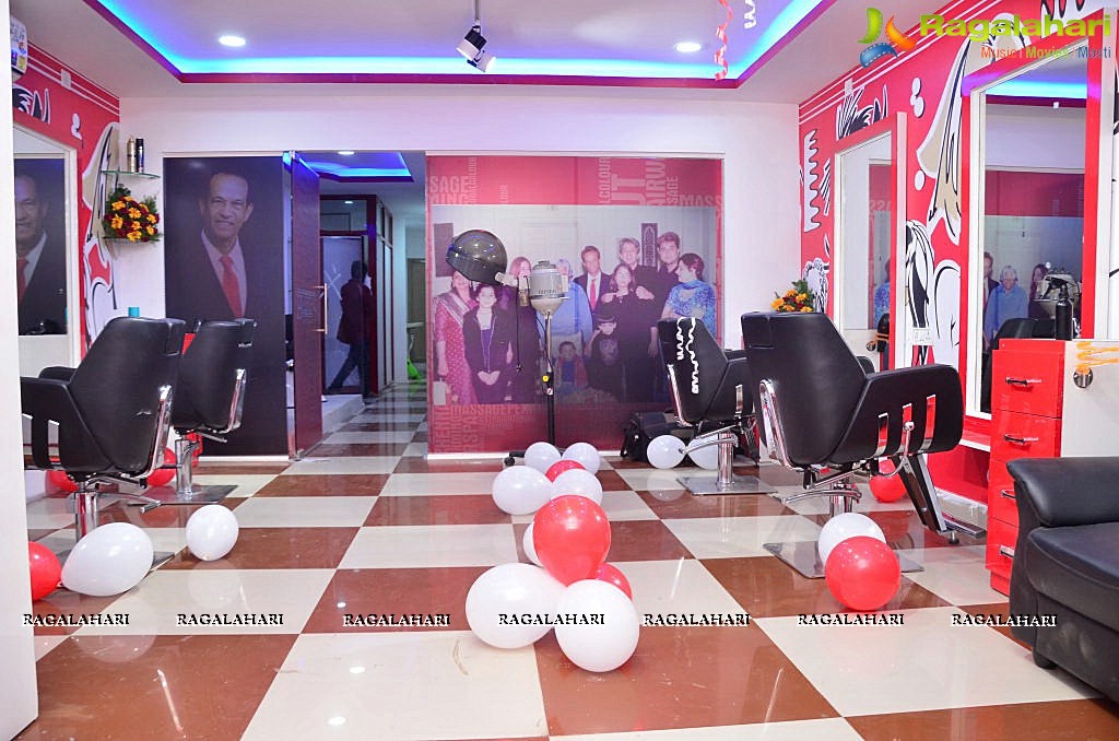 Pooja Sree launches Habib's Hair and Beauty Salon at Shivam Road, Tilak Nagar