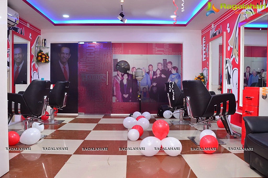 Pooja Sree launches Habib's Hair and Beauty Salon at Shivam Road, Tilak Nagar