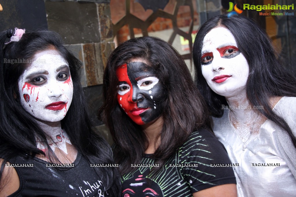 Halloween Party 2016 at Lakhotia Institute of Design