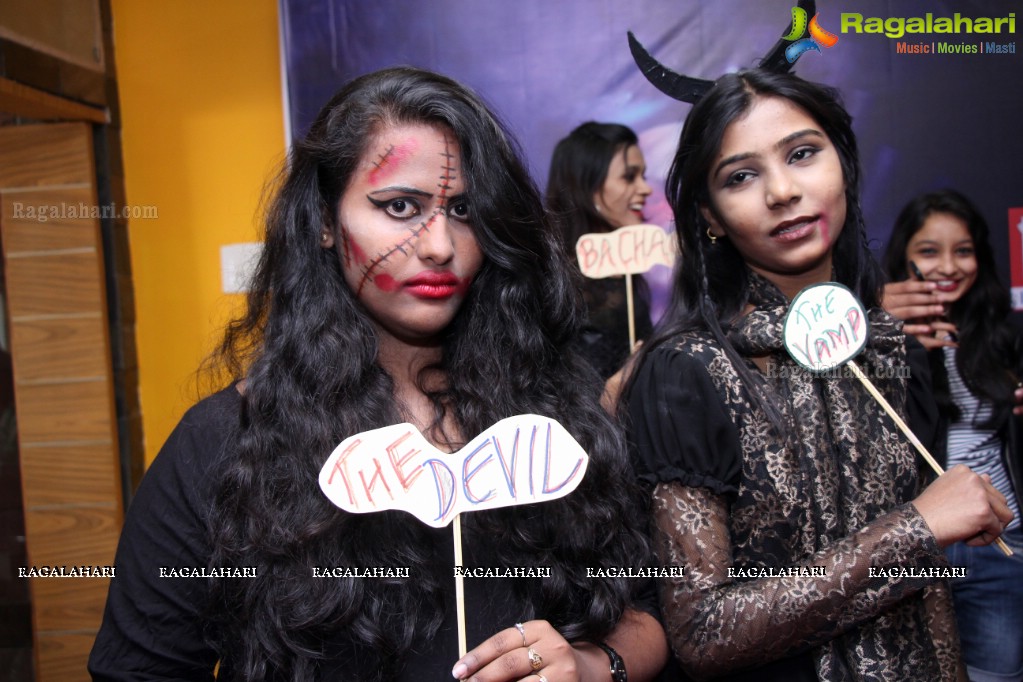 Halloween Party 2016 at Lakhotia Institute of Design