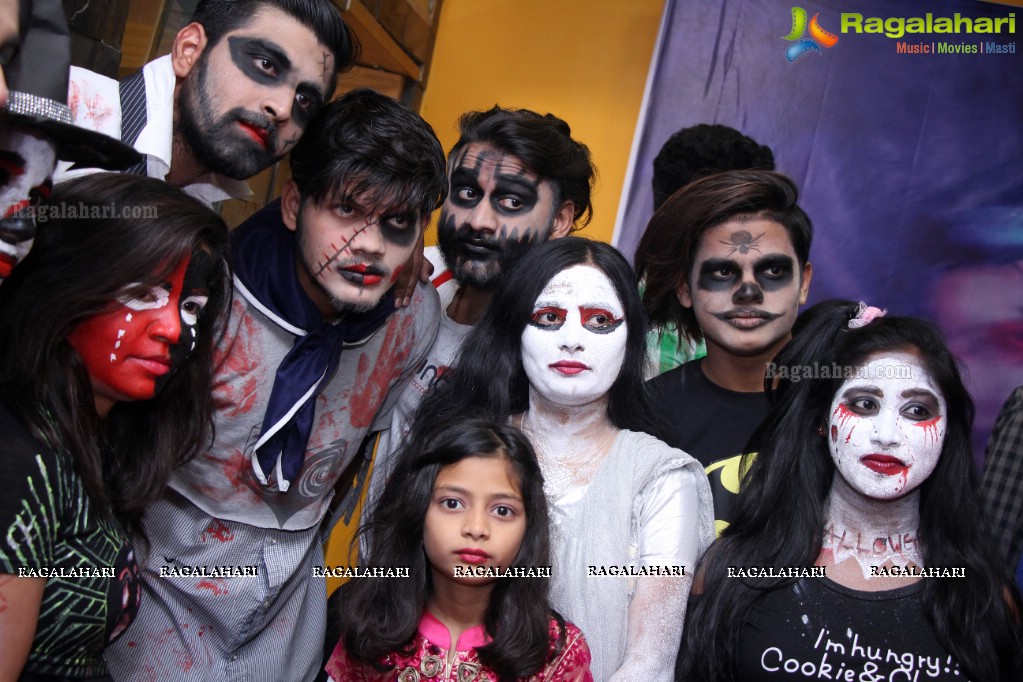 Halloween Party 2016 at Lakhotia Institute of Design