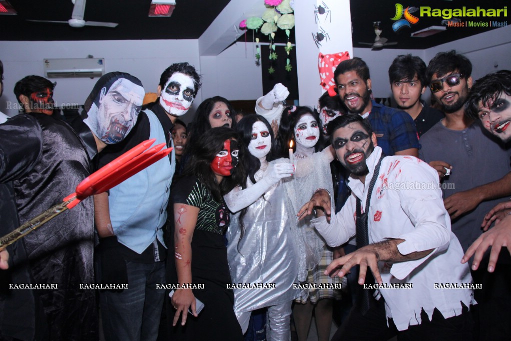 Halloween Party 2016 at Lakhotia Institute of Design