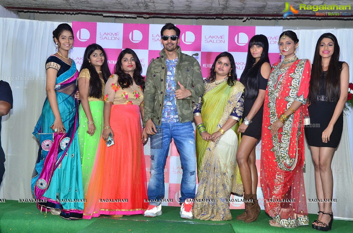 Harshvardhan Rane Inaugurates Lakme Salon at Mehdipatnam