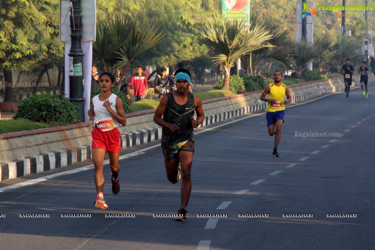 Freedom 10K Run 2016 by Hyderabad 10K Run Foundation