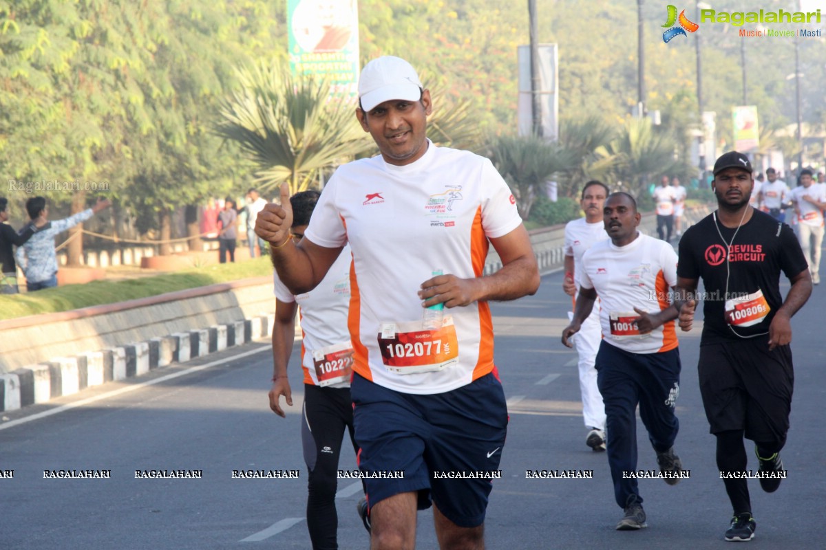 Freedom 10K Run 2016 by Hyderabad 10K Run Foundation