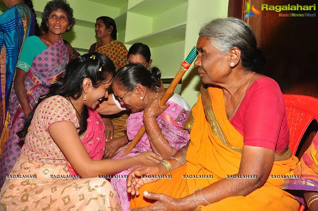 Lakshmi Manchu and Suma Kanakala launches Jesus Old Age Home Khammam