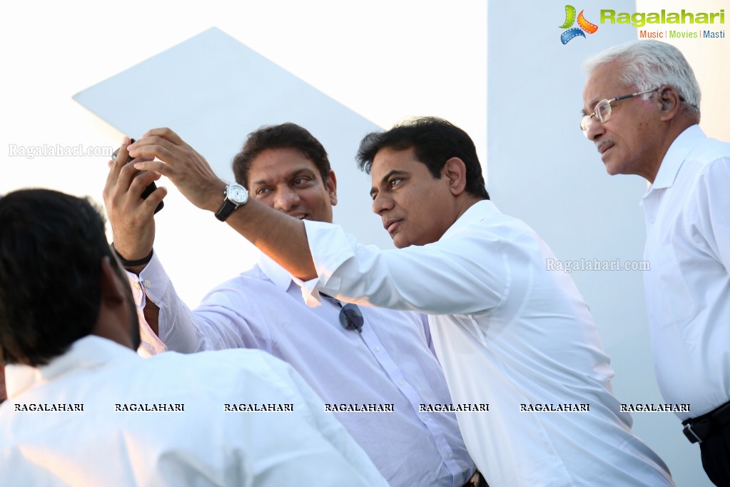 Love Hyderabad Sculpture unveiled by Minister KTR at Tank Bund, Hyderabad