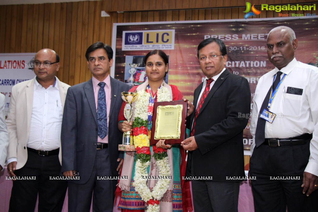 LIC felicitates World Champion in Carrom 2016 S Apoorwa (LIC)