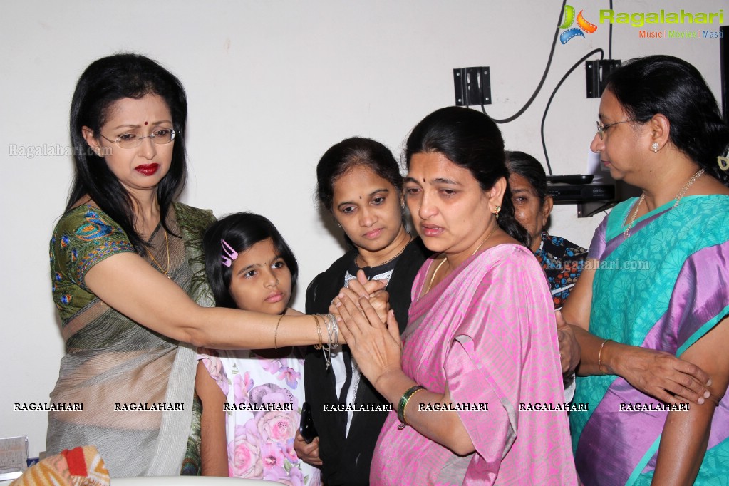 Gautami Tadimalla visits Sparsh Hospice in Hyderabad