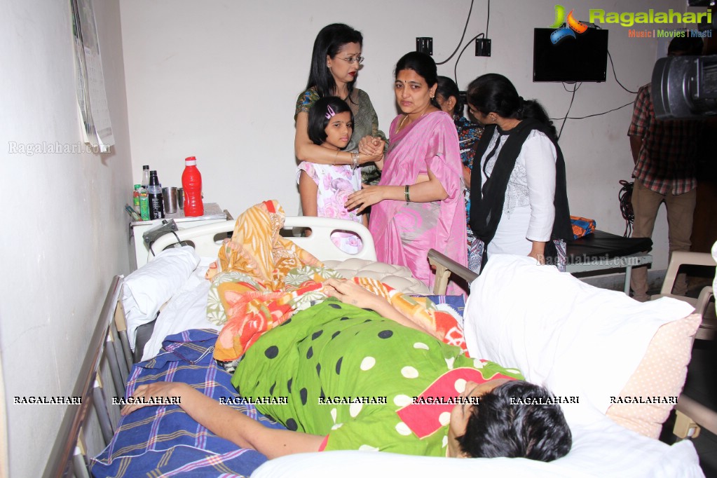 Gautami Tadimalla visits Sparsh Hospice in Hyderabad