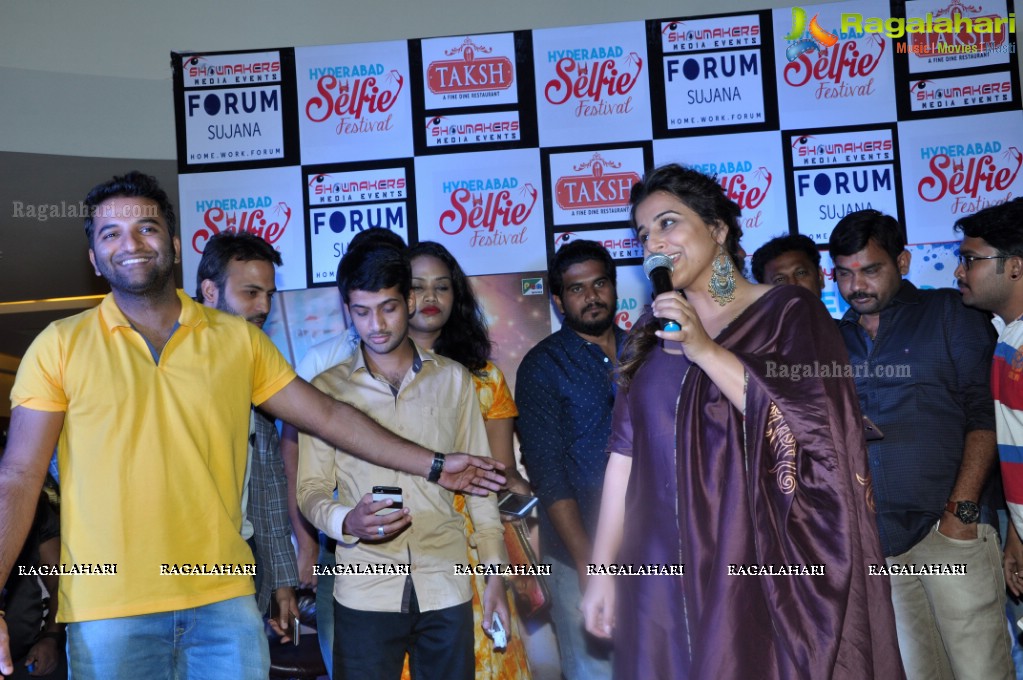 Vidya Balan at Hyderabad Selfie Festival, Forum Sujana Mall, Hyderabad