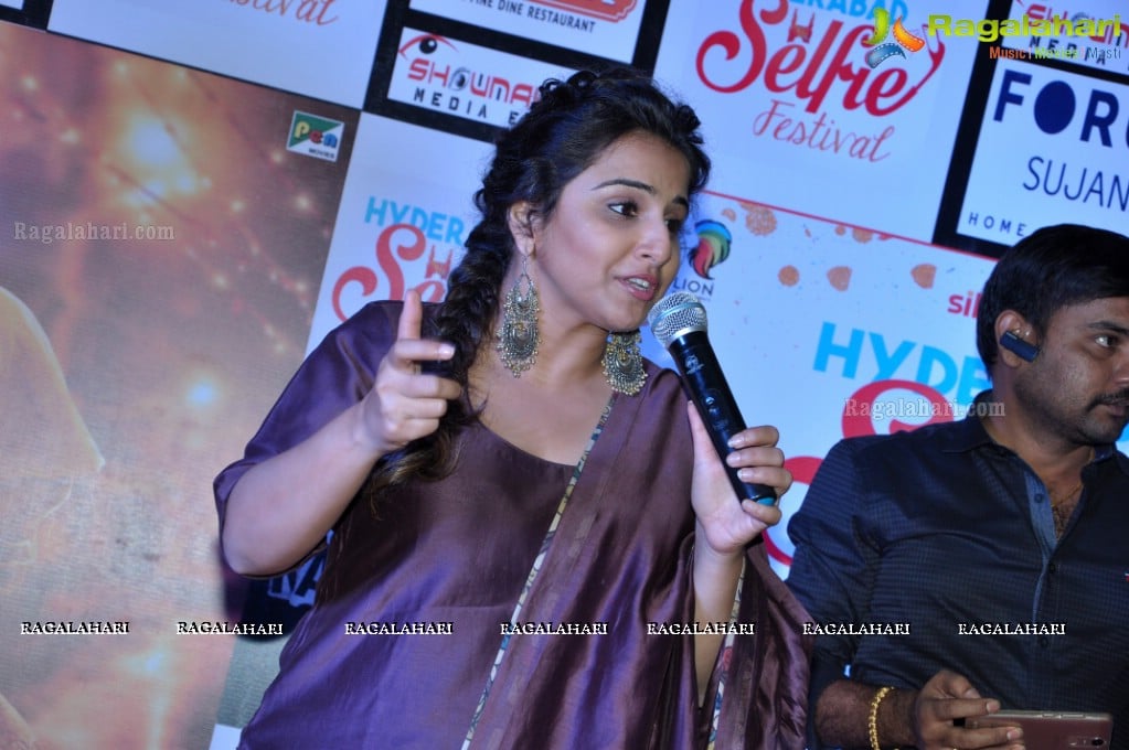 Vidya Balan at Hyderabad Selfie Festival, Forum Sujana Mall, Hyderabad