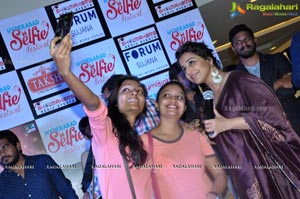 Vidya Balan Hyderabad Selfie Festival